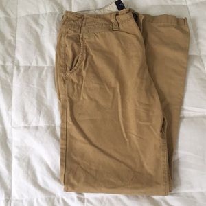 🐪American Eagle Cacky Pants🐪